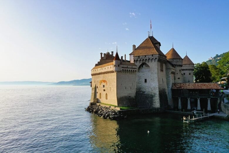 castello-della-sirenetta-chillon castello-della-sirenetta-chillon