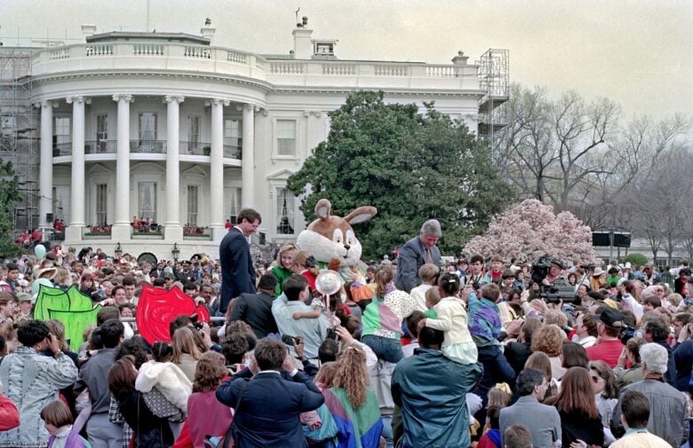 Washington,Dc,-,April,12,1993,President,William,Clinton,And,First