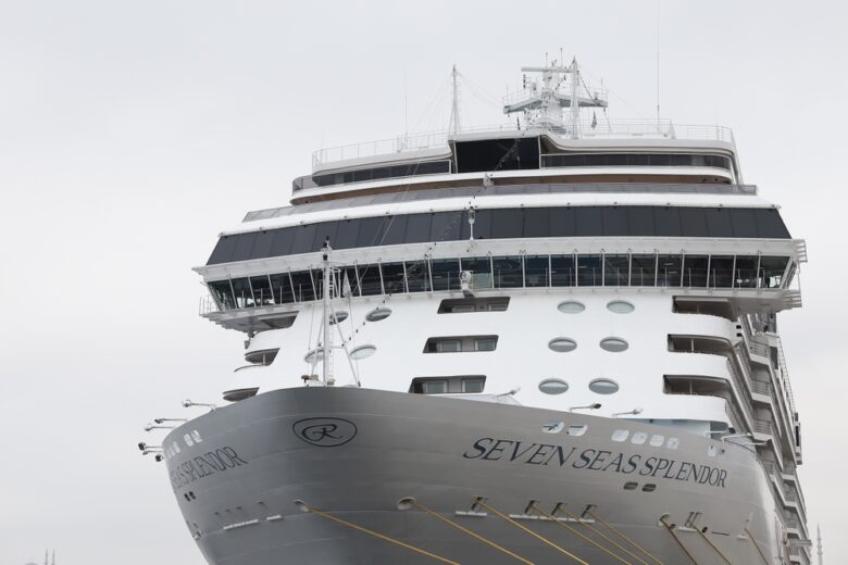 Istanbul,,Turkey,-,November,07,,2021:,Regent,Seven,Seas,Splendor