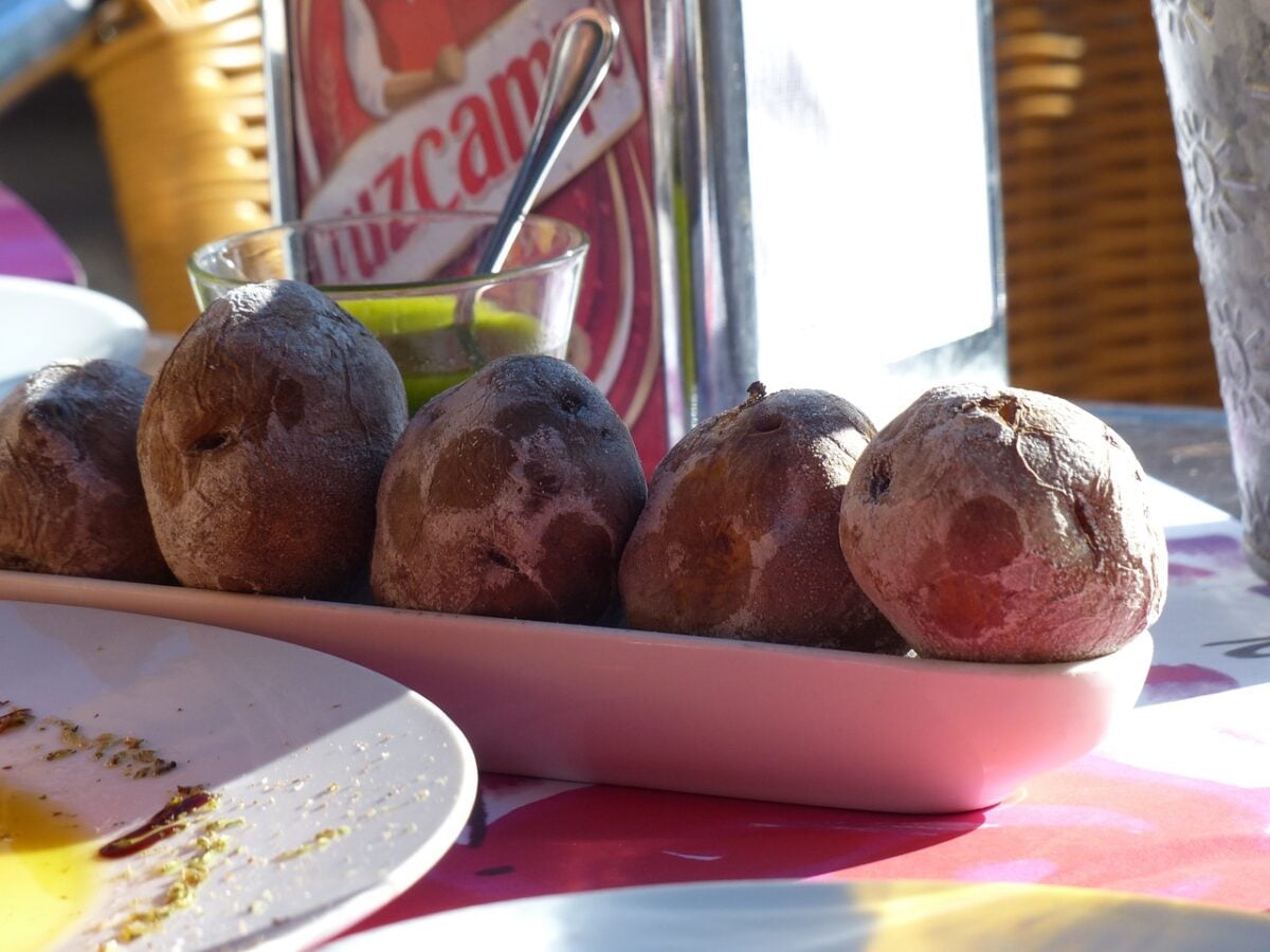 canarian wrinkled potatoes, potatoes, meal