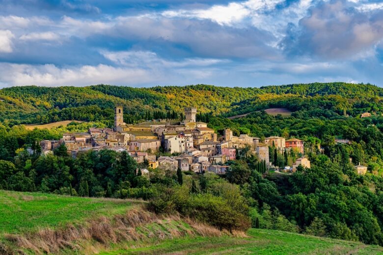 Panoramic,View,Over,The,Entire,Town,Of,San,Casciano,Dei