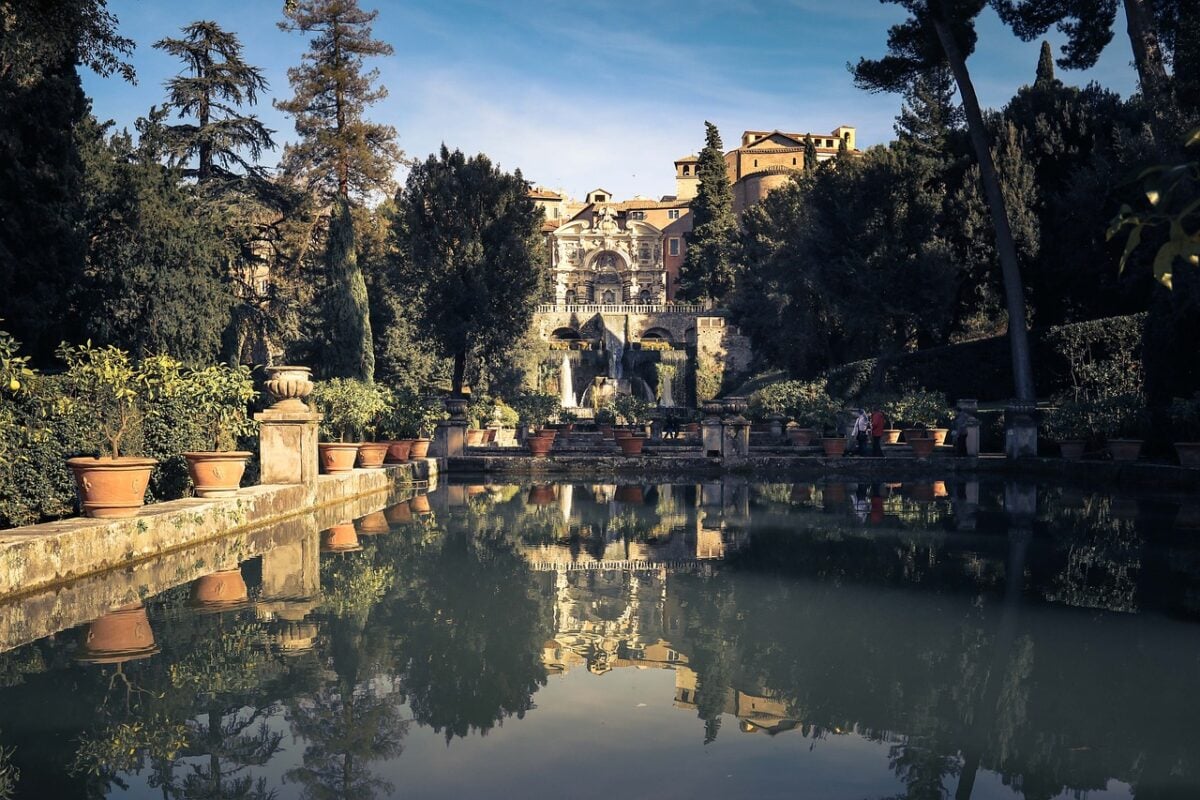Villa, Adriana