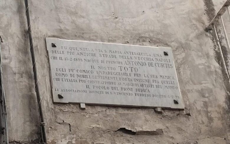 Lapide Casa Museo Totò