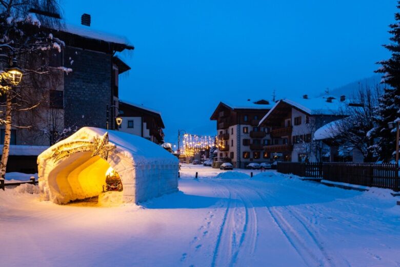 Christmas,Town,Livigno,In,Winter,,Evening,,When,Everything,Shines,And Christmas,Town,Livigno,In,Winter,,Evening,,When,Everything,Shines,And