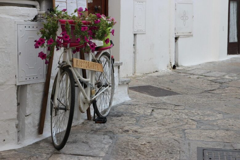 bicycle, restaurant, flowers, beautiful flowers, planter, summer, puglia, flower wallpaper, ostuni, south, italy, nature, flower background, historical centre
