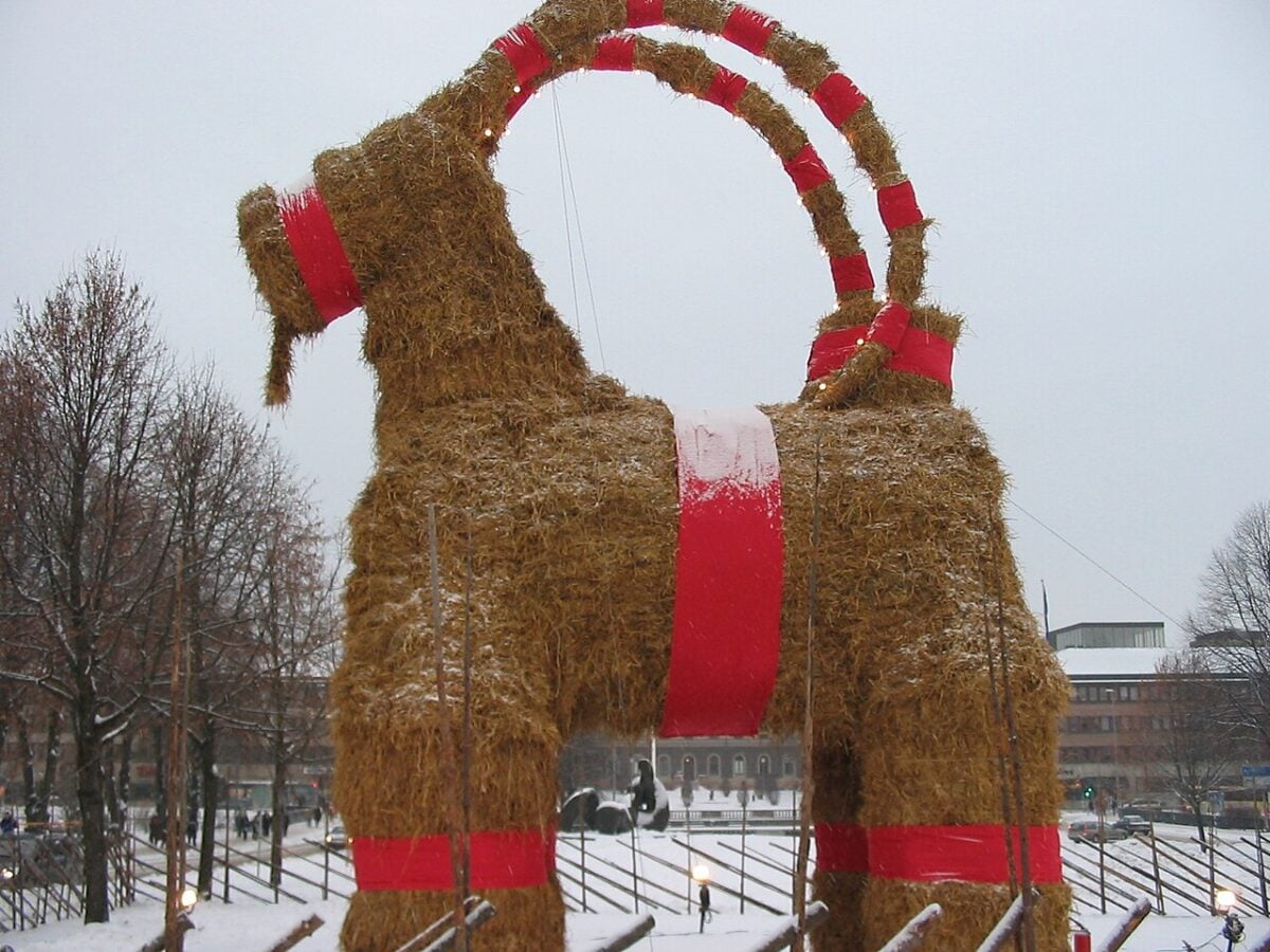 Christmas-Goat Christmas-Goat