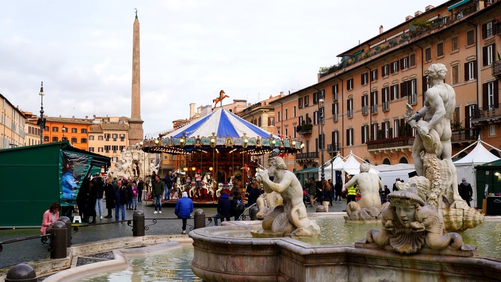 Rome,,December,08,,2022:,Tourists,Near,The,Equestrian,Carousel,In