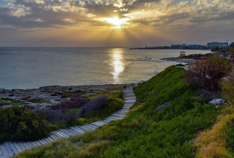 Coastal, Path