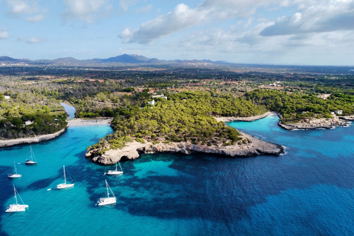Video – Estate con accessi limitati? Le Baleari valutano il numero chiuso