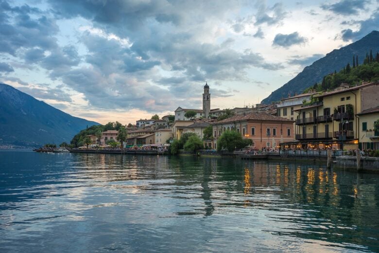 Lago, Di
