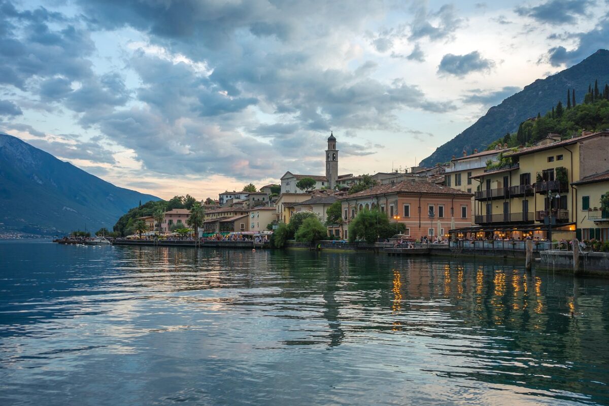 Lago, Di