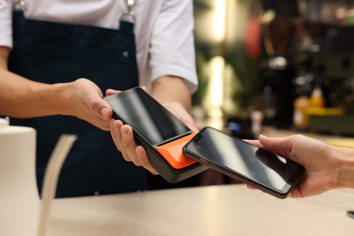 Video – Se viaggi qui, puoi lasciare i contanti a casa: 3 Paesi cashless