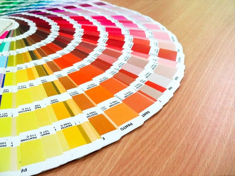PANTONE, 11-4201