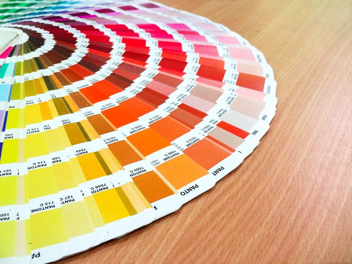 PANTONE, 11-4201