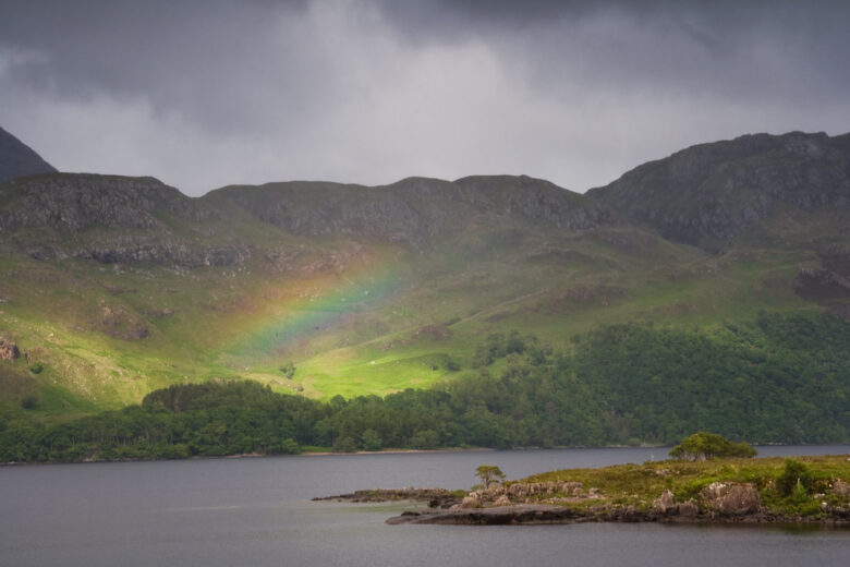 Scozia-nuvole-arcobaleno
