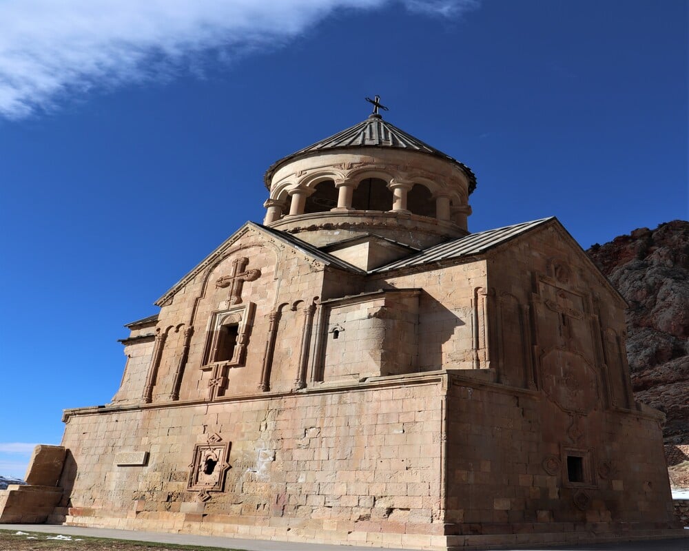 Surb Astvatsatsin