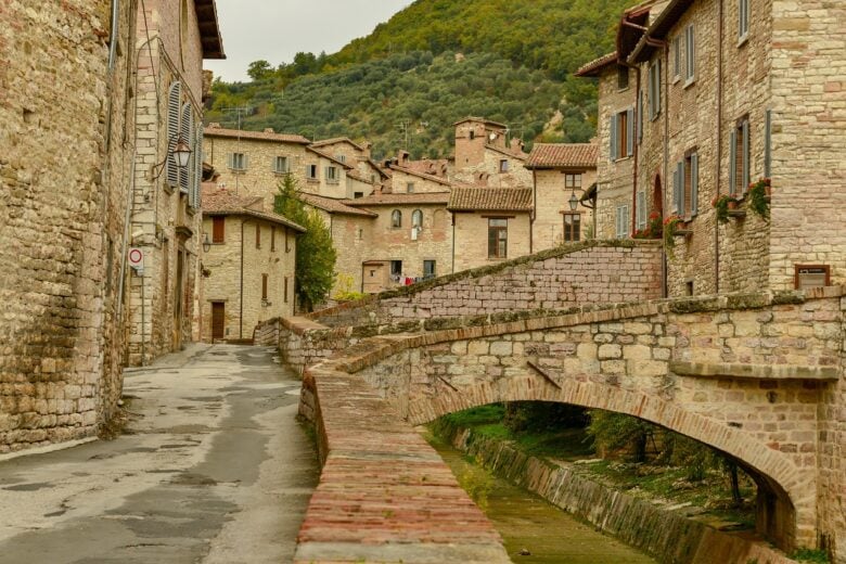Borgo, Italia