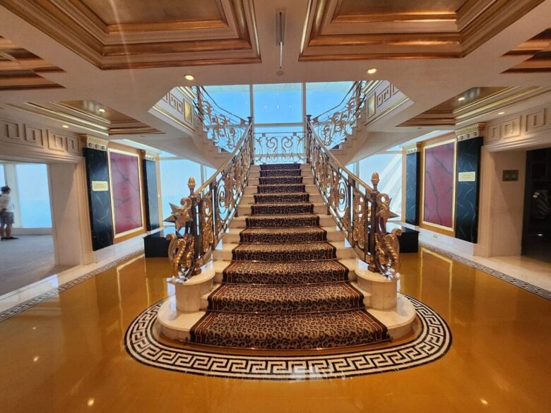Burj Al Arab Interni