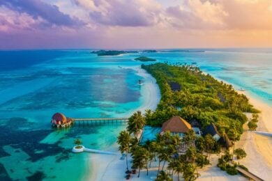 Il paradosso dei voli è reale: spendi meno se vai dall’altra parte del mondo