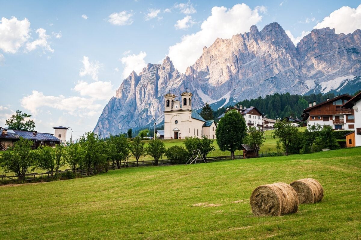 Cortina, D’Ampezzo Cortina, D’Ampezzo