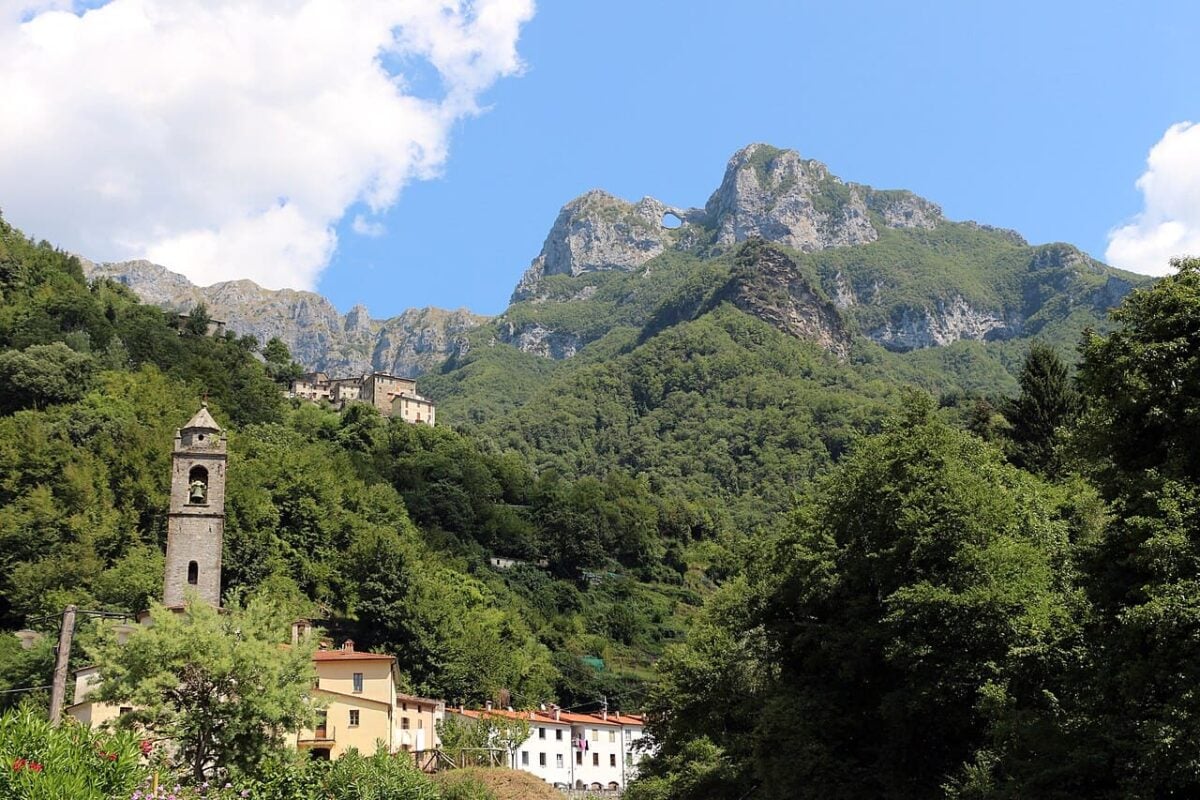 Apuane monte forato Apuane monte forato