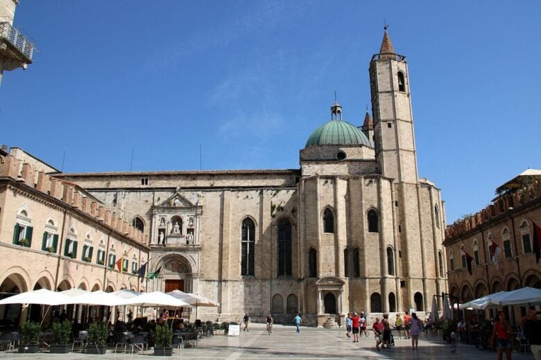 centro storico ascoli picane