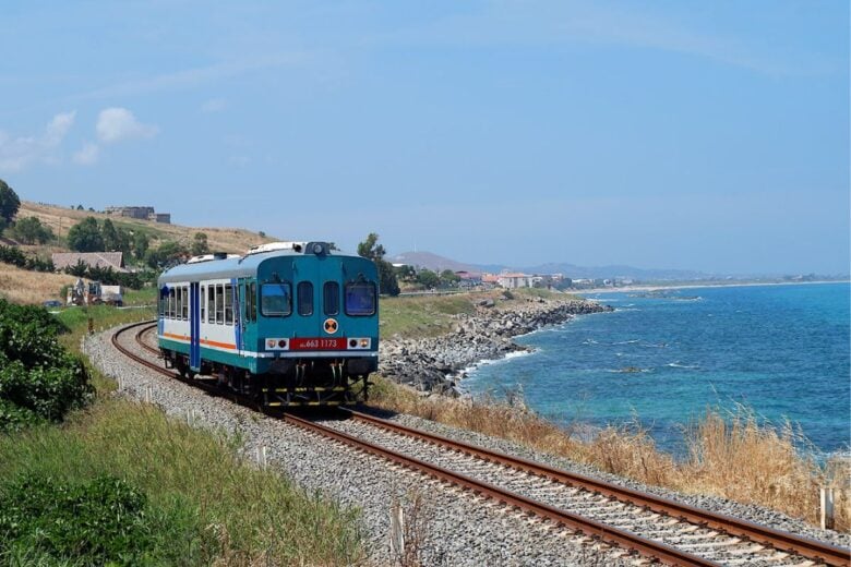 Ferrovia Ionica