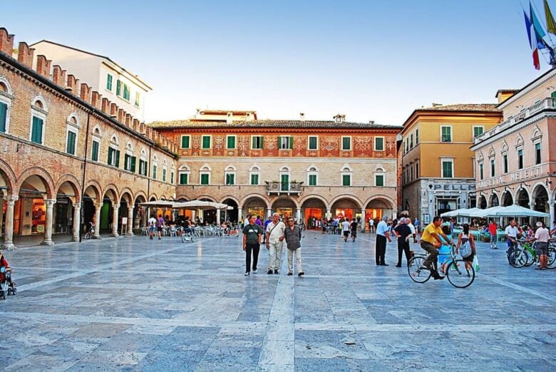 Piazza del Popolo (Ascoli Piceno)