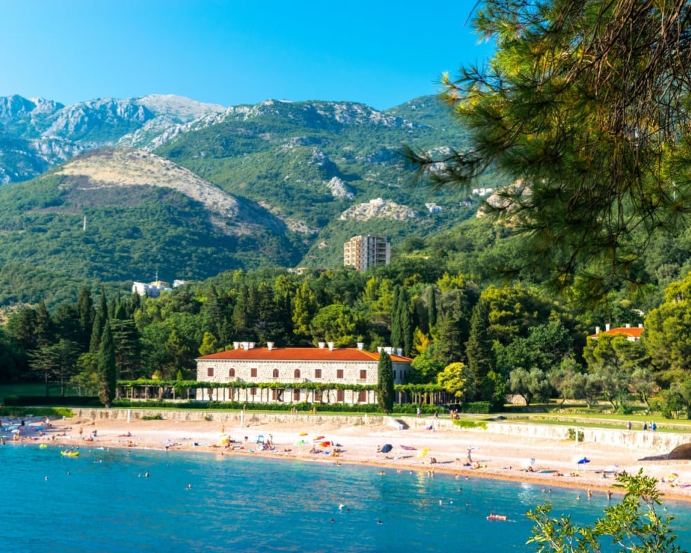 Queen&rsquo;s Beach