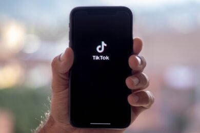 Dai video alle prenotazioni dei viaggi: TikTok compie un passo che potrebbe cambiare tutto