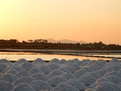 Le saline siciliane regalano uno dei tramonti più belli del Mediterraneo