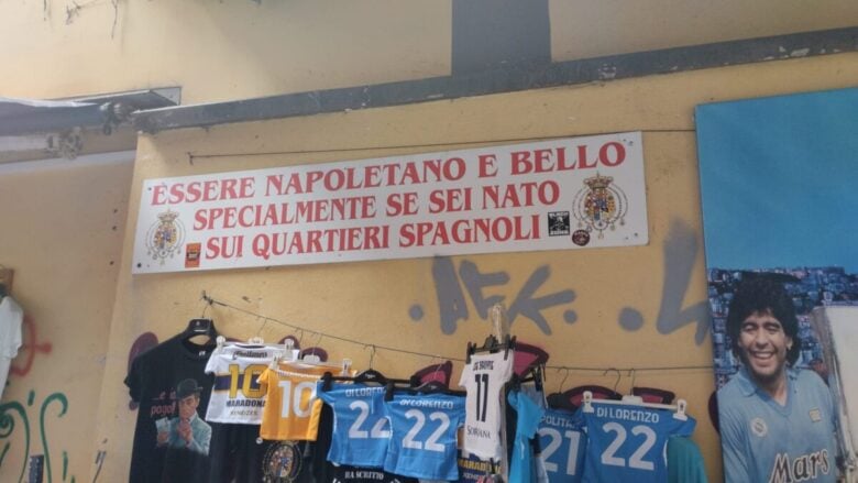 quartieri-spagnoli-naples