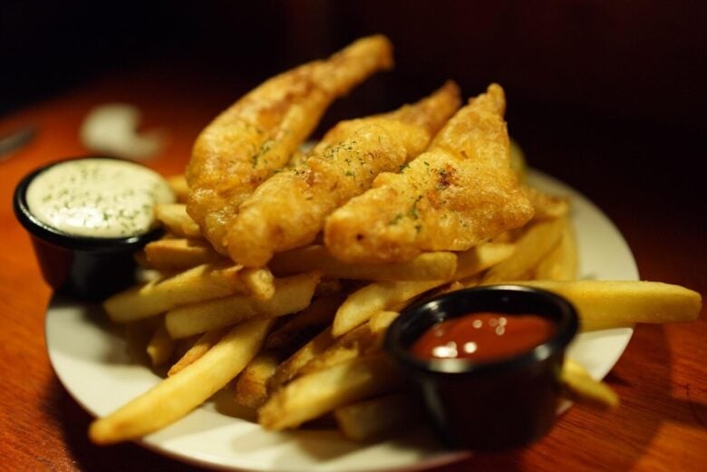 fish and chips, french fries, tartar, ketchup, snack, pub, small beer, french fries, french fries, french fries, french fries, french fries, pub