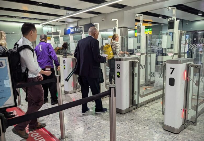 controllo passaporti