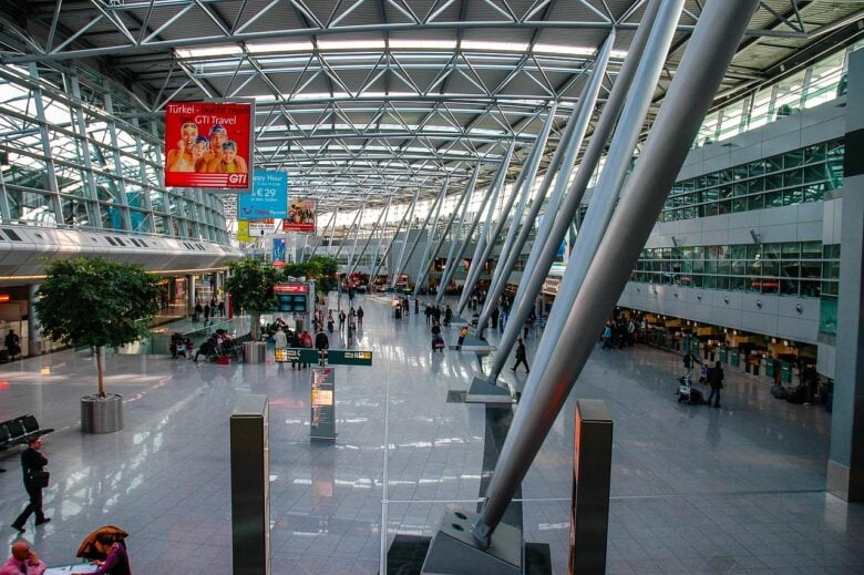 Düsseldorf, Airport