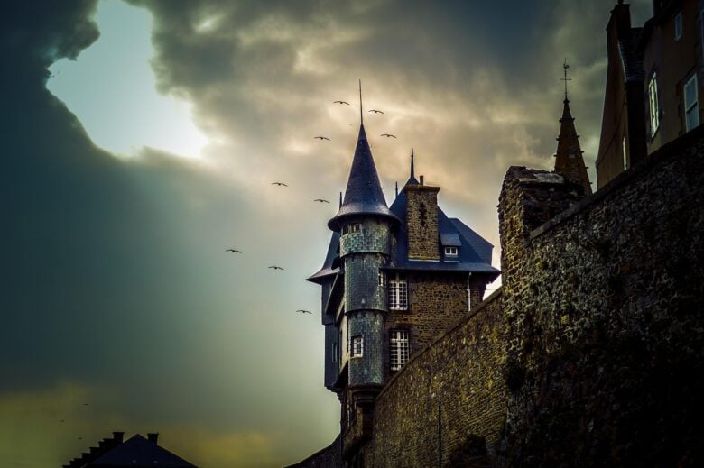 Halloween, Castle