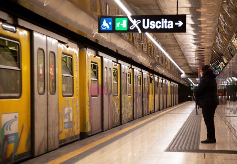Napoli metropolitana capodichino