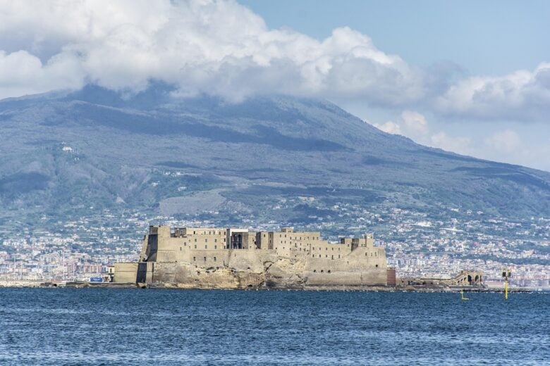 Napoli, Castello