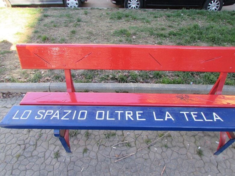 Panchina_in_Piazza_Moncenisio