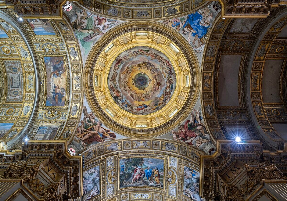 Cupola Basilica della Valle, Roma affrescata dal Bellori. Cupola Basilica della Valle, Roma affrescata dal Bellori.